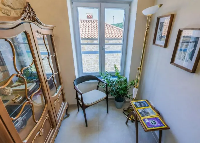 Deluxe Nature Galovi Dvori ראב